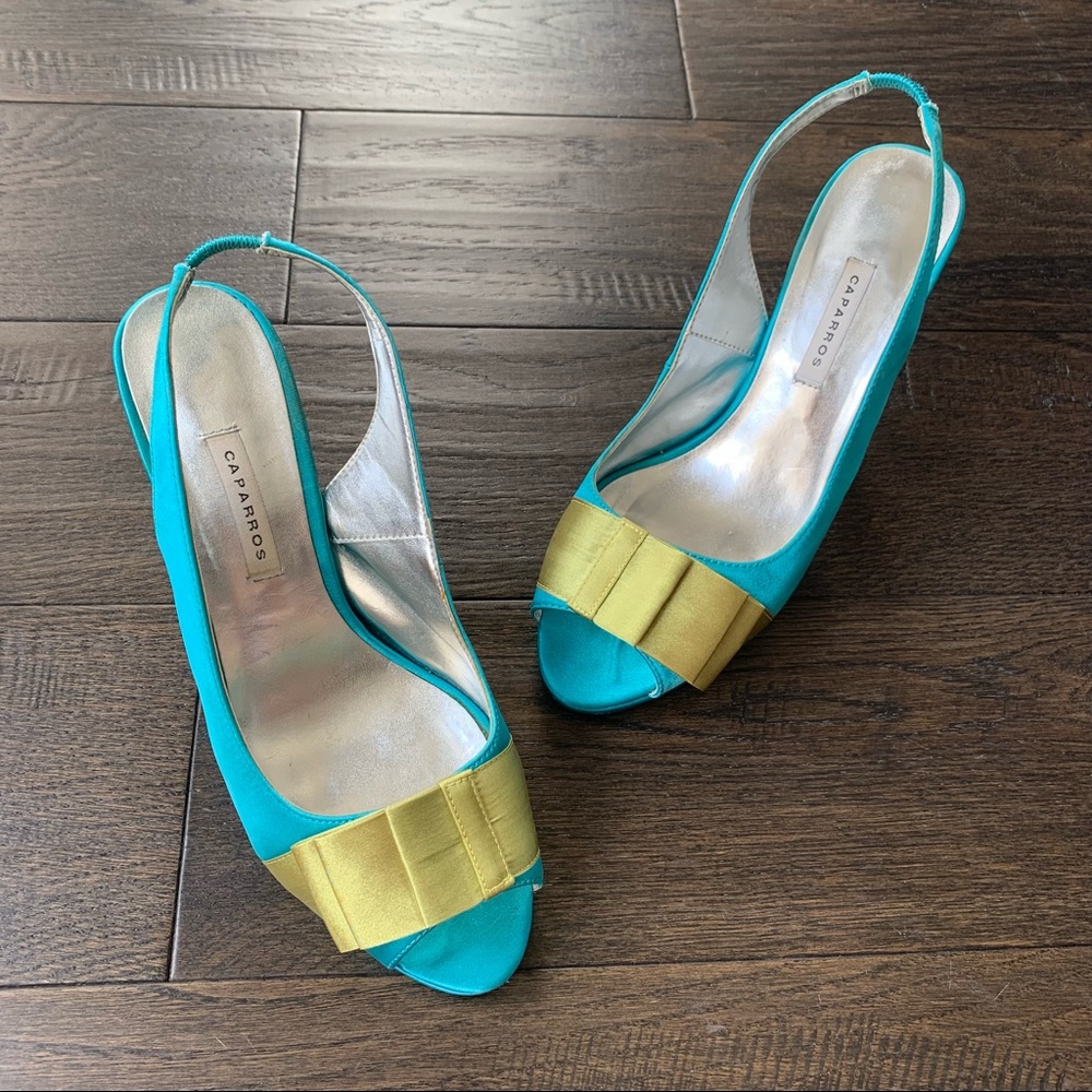 Caparros Size 7 Blue Leather 3.5 Inch High Heels